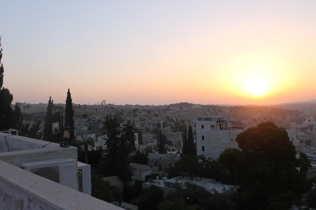 Jabal Amman Hotel  Buitenkant foto